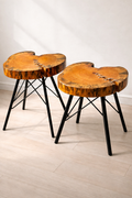 Table en bois artisanale  46 cm x 30 cm x 33 cm - pièce unique / WoolWood Dream