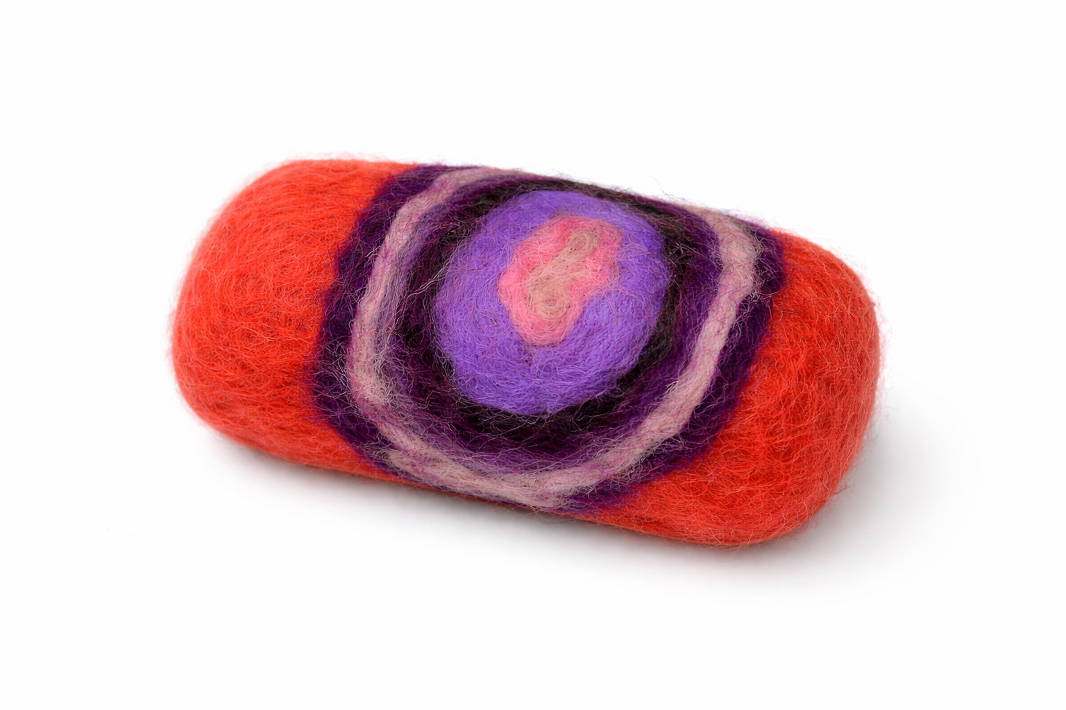 🌿 Artisanal felted soap – natural wool