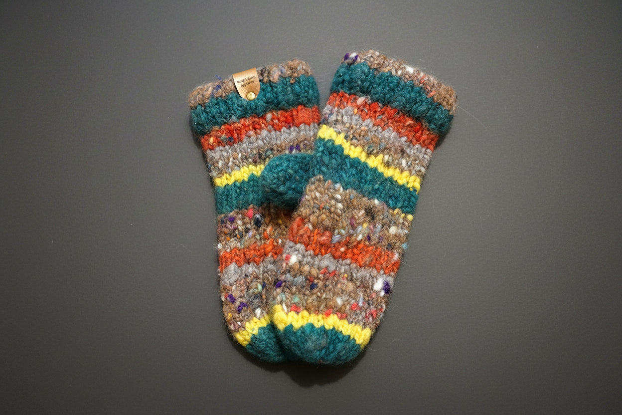 Mitaines en laine filée à la main -  artisanales naturelles 26 cm x 10 cm / WoolWood Dream