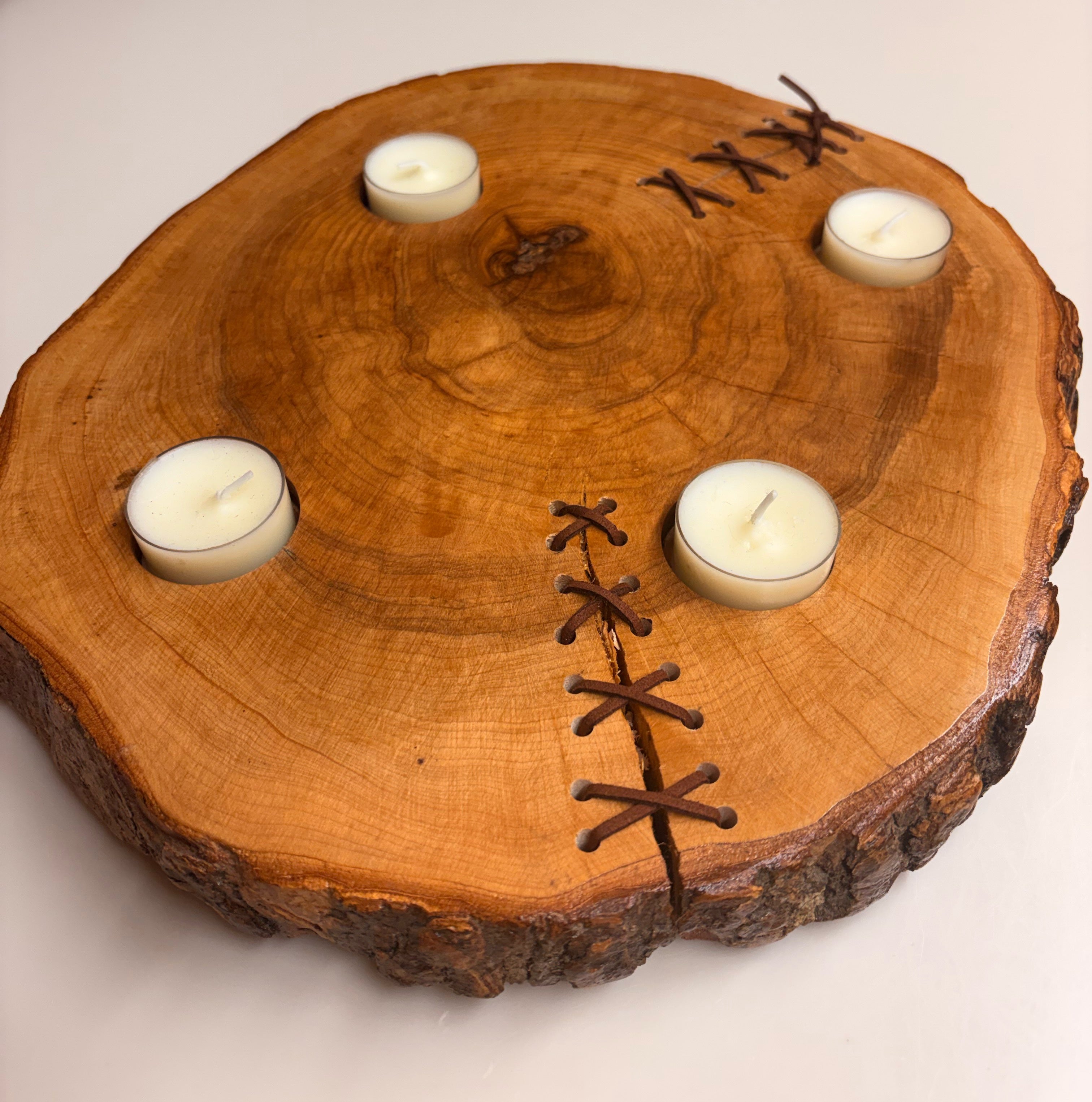 Chandelier en bois d'érable support pour 4 bougies 33 cm x 28 cm / WoolWood Dream