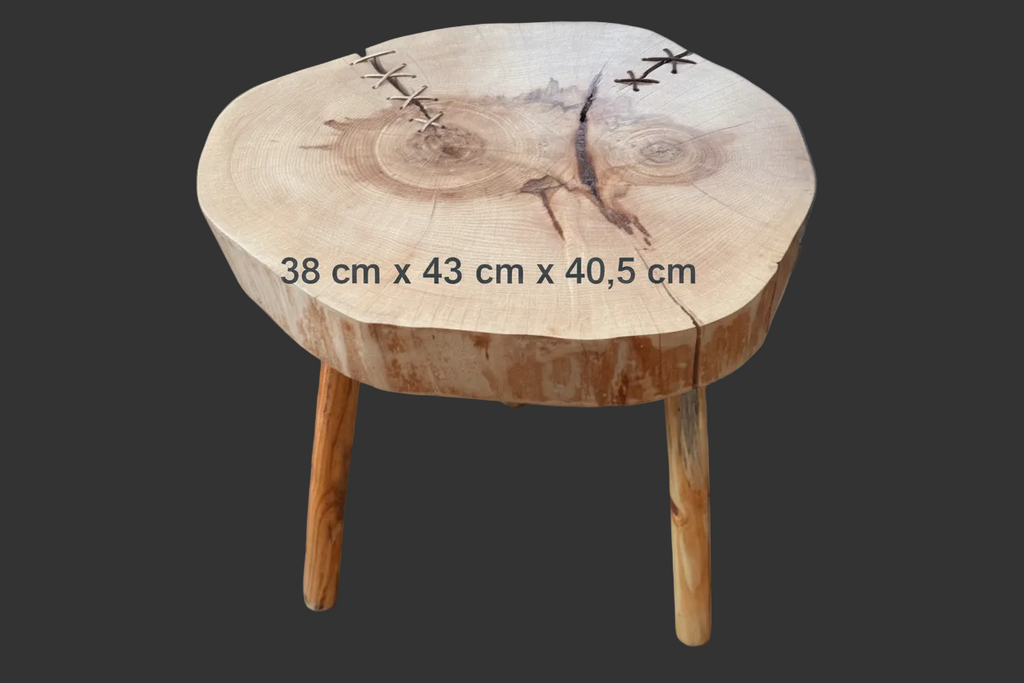 Table d'appoint en bois d'érable artisanale  38 cm x 43 cm x 40.5 cm - pièce unique / WoolWood Dream